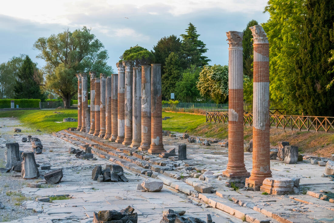 Forum Romanum, Aquileia város központi tere, 141 méter hosszú és 55 méter széles