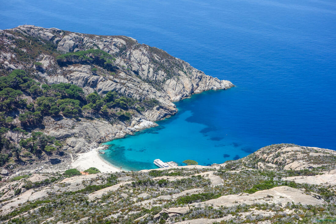 Isola Montecristo - Cala Maestra