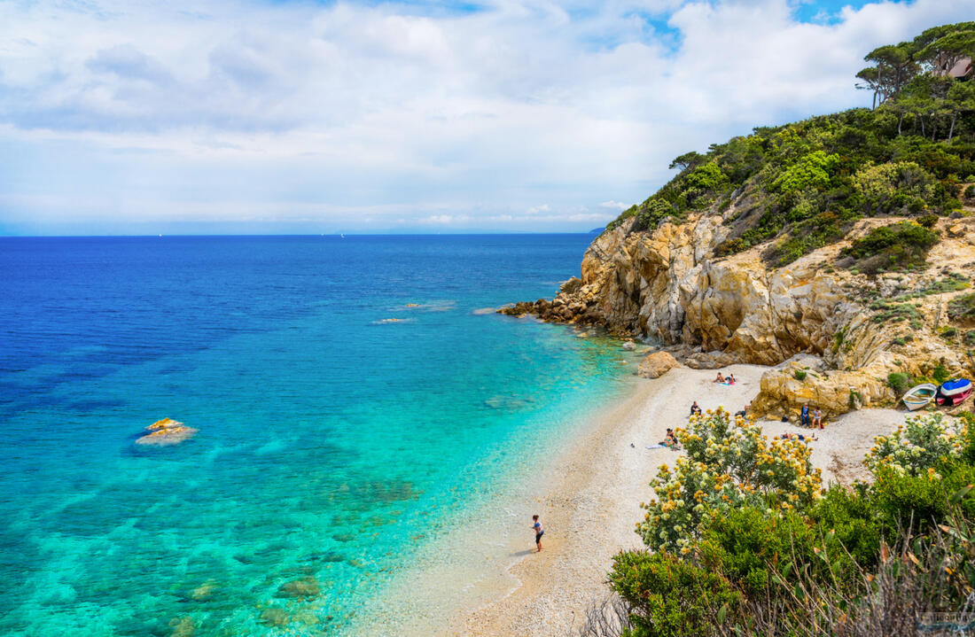 La Sorgente gyönyörű strandja Elba szigetén