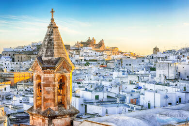 Ostuni, egy fehér város Pugliában