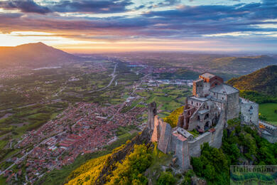 Sacra di San Michele kolostor