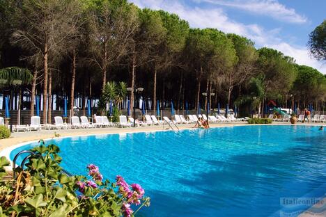 Camping Thurium Villaggio