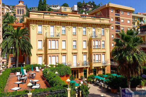 Hotel Careni Villa Italia