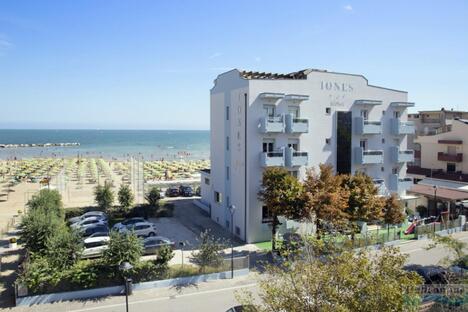 Hotel Iones Rimini