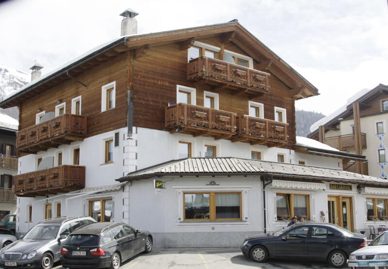 Hotel Garni Caravasc